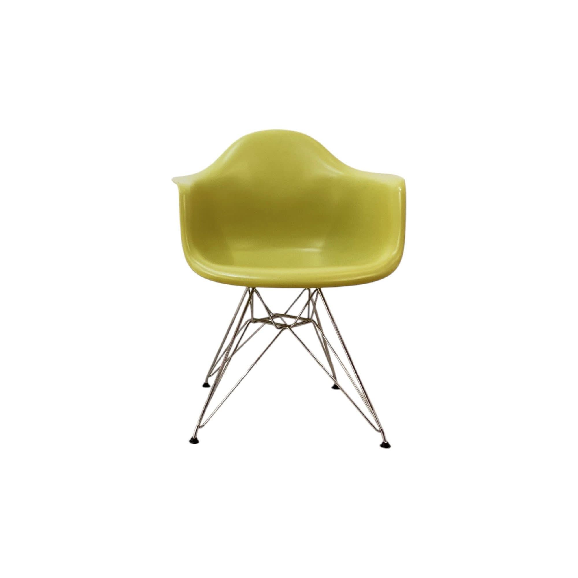 Shop Eames DAR Plastic Shell Chairs Bazaa - Main Image