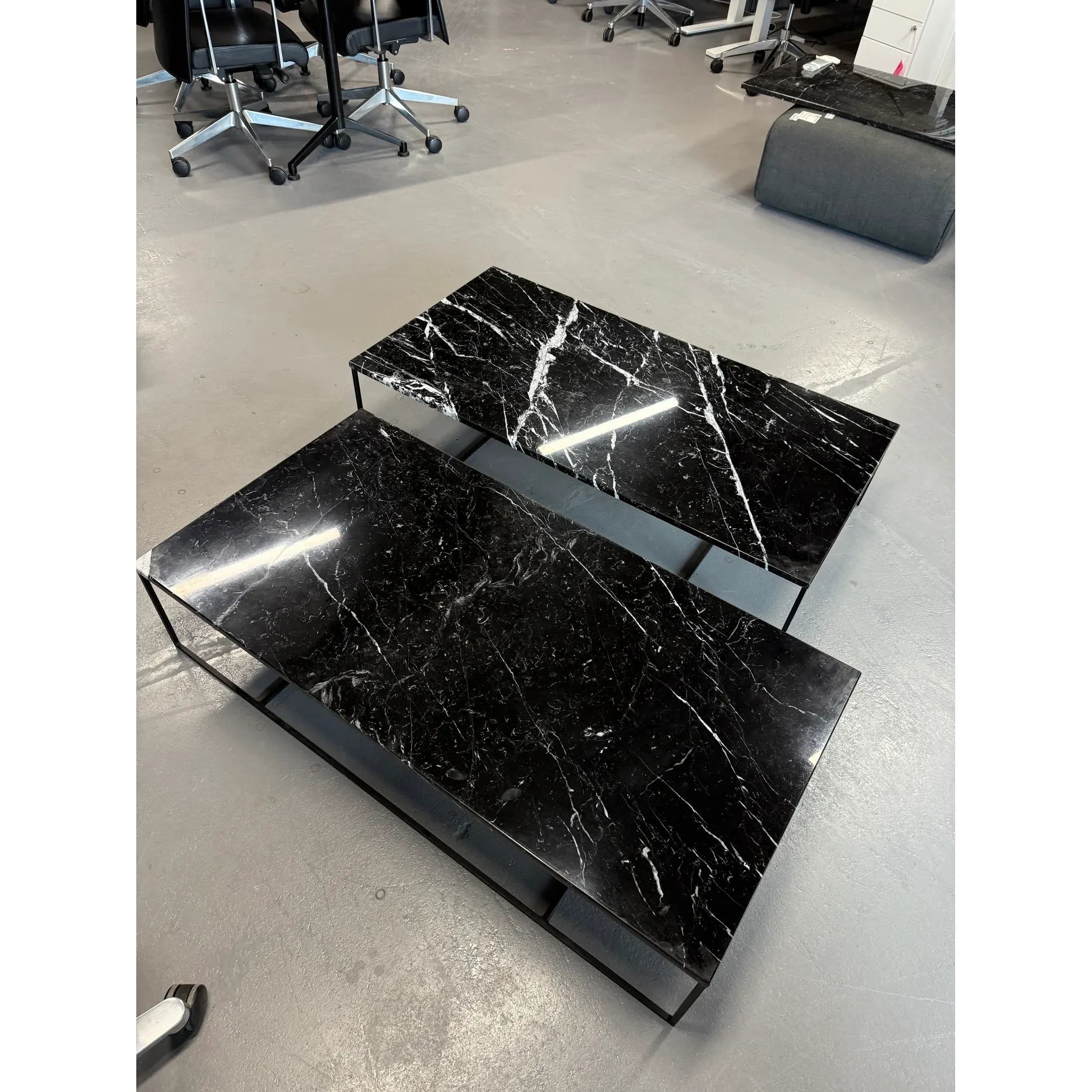 Minotti Calder Coffee Table – Marble Top / Metal Base | Bazaa | Designer, Vintage and Antique Furniture