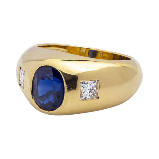 Sapphire & Diamond Gypsy Style Ring in 18kt Yellow Gold