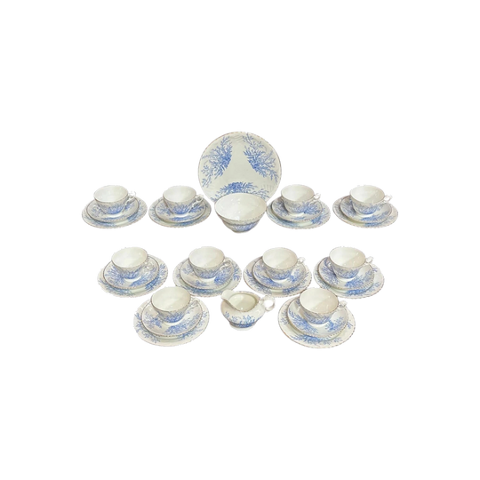 Radford Crown China 33-Piece Tea Set, England, c. 1940