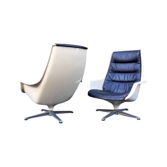 Tellus 1970s Swivel Leather Armchair