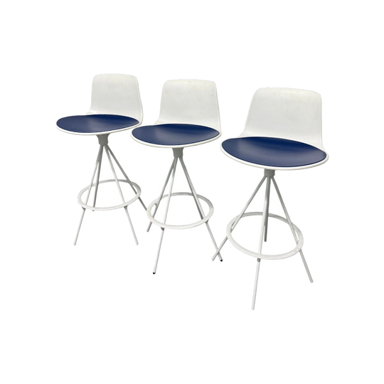 Enea Lottus Barstool – White with Blue Seat Pad