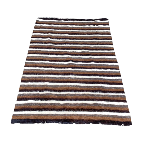 Mid-Century Turkish Wool Goat Hair Rug, 134 x 200 cm