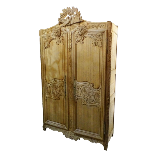 19th-Century French Armoire de Mariage in Haut-Relief Carved Pale Solid Oak
