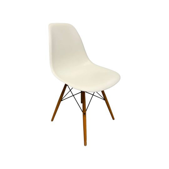 Eames Molded Plastic Side Chair by Herman Miller – White / Wood Dowel Base