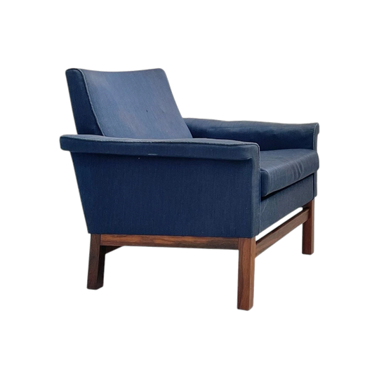 Danish Lounge Chair with Rosewood Base – Maker/Designer Unknown