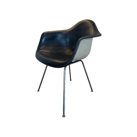 Eames for Herman Miller DAX Fibreglass Shell Armchairs, H-Base, Off-White with Black Vinyl Upholstery, 1960s – Set of Four