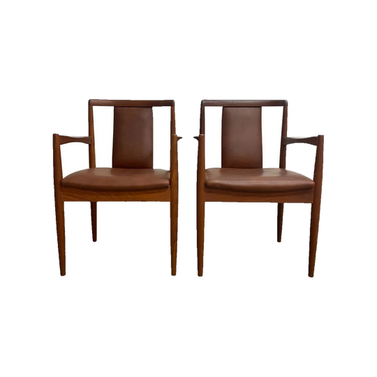Pair of Mid-Century Parker Model 89 T-Back Carver Dining Chairs in Teak with Tan Leather