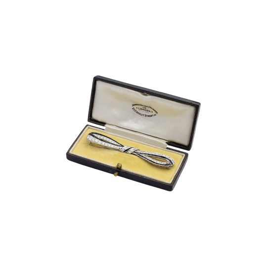 Art Deco Platinum Bow Brooch with Old European-Cut Diamonds (2.10ct) and Baguette Onyx, with Johnson, Walker & Tolhurst Box