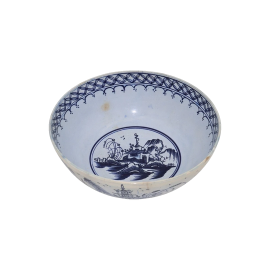 Pearlware hand painted blue and white bowl