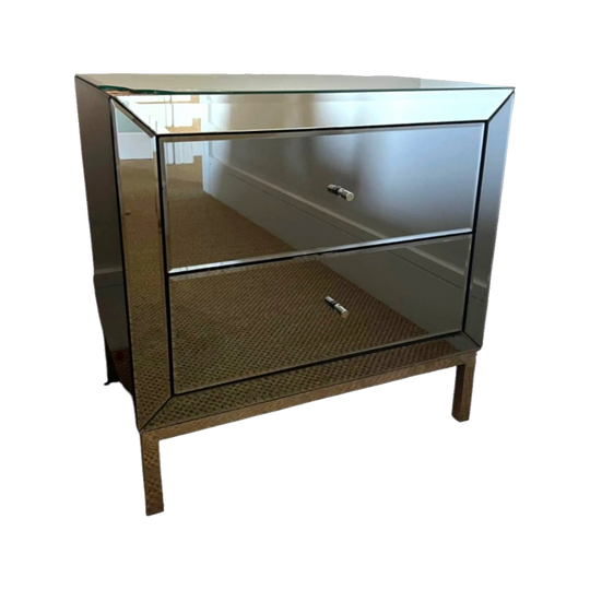 Mirrored chest of drawers set