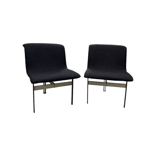 Rare Pair of "Wave" Lounge Chairs by Giovanni Offredi for Saporiti Italia, Reupholstered in Raf Simons for Kvadrat Atom