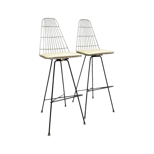 Framac Wire-Form Bar Stool with Built-in Footrest and Removable White Fleur-de-Lis Cushion