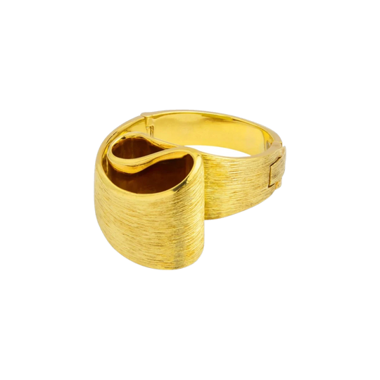 Henry Dunay 18k Yellow Gold Ring with Hinged Shank, Florentine Finish — Signed, Size L / 6 (EU 52)