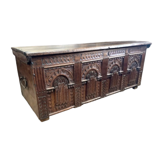Italian Baroque Carved Oak Panelled Cassone.
