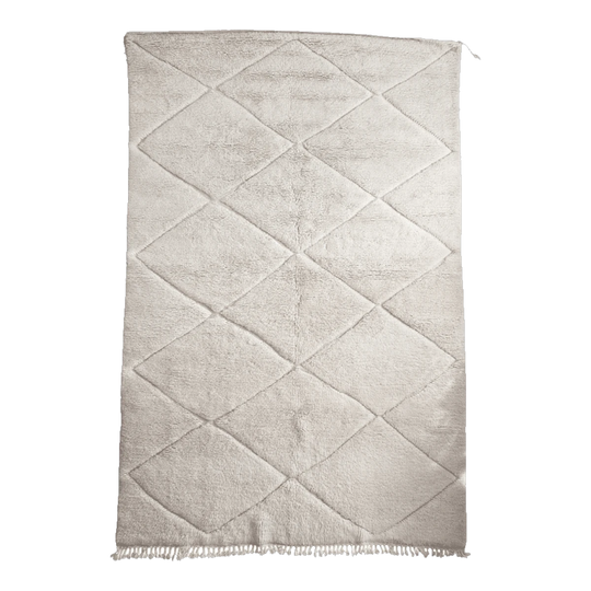 Large Beni Ourain Moroccan Rug in Soft Cream, Handwoven Wool with Diamond Motifs – 3100 × 2000 mm