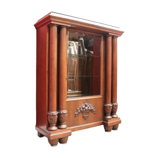 Antique French Oak Single-Door Display Cabinet with Bevelled-Glass Panel, Carved Floral Detail and Glass Shelves, c.1910