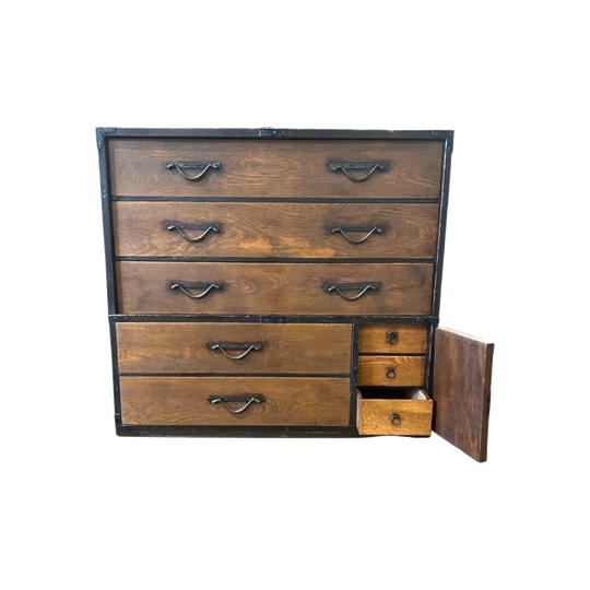 Meiji Period Japanese Choba Dansu Cedar Chest with Iron Fittings, 19th Century