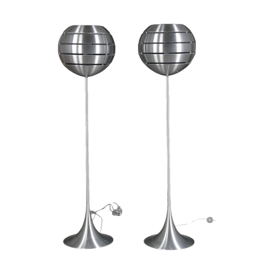 Pair of Manhattan floor lamps, aluminium