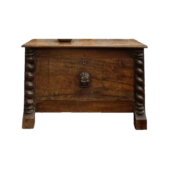 Early 19th-Century French Oak Trunk with Twisted Columns, Lion Head Motif and Deep Drawer
