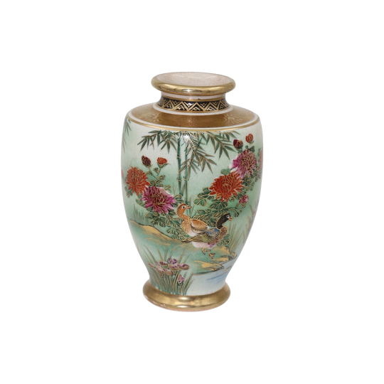 Small Japanese Satsuma hand painted vase