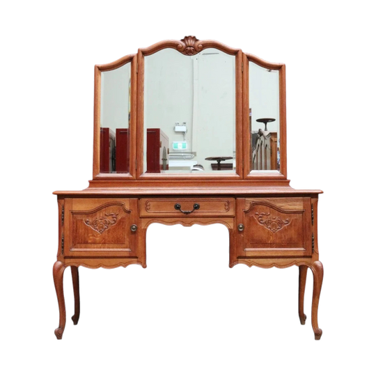 Vintage French Oak Three Panel Dressing Mirror with Carved Shell Detail. B12759