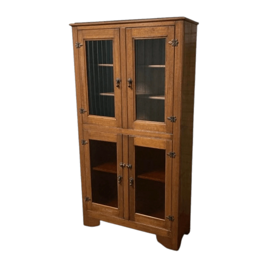 Beautiful Solid Oak Kitchen Cabinet