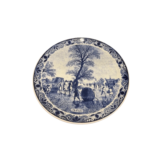 Delfts Chemkefa "De Winter" Wall Plates | Antique Decor