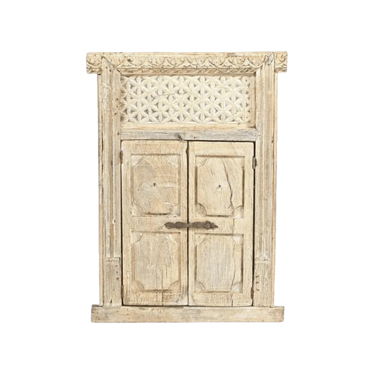 VINTAGE WINDOW WITH MIRROR