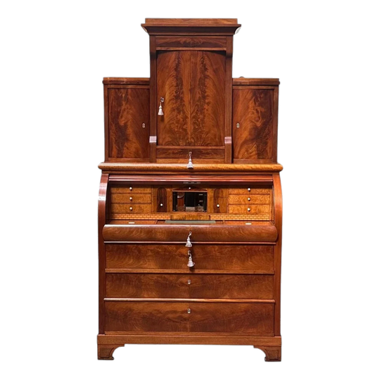 Superb quality Biedermeyer flame mahogany secretaire c.1870