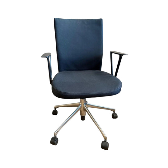Pre-Loved Vitra Chair