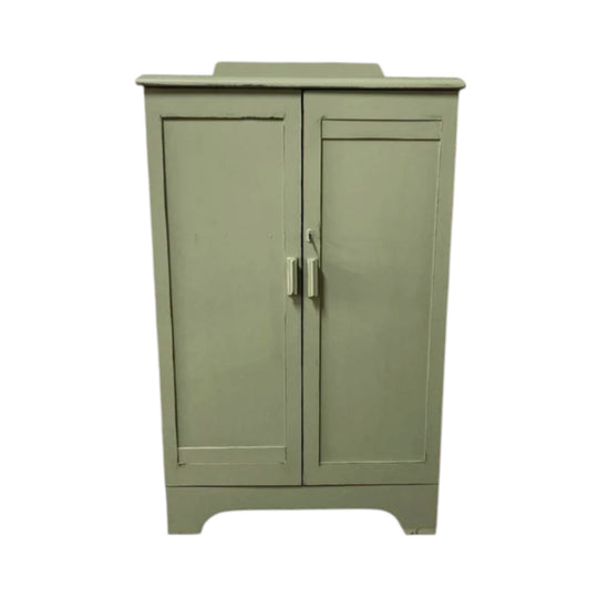 Lovely 1930s Maple Cabinet