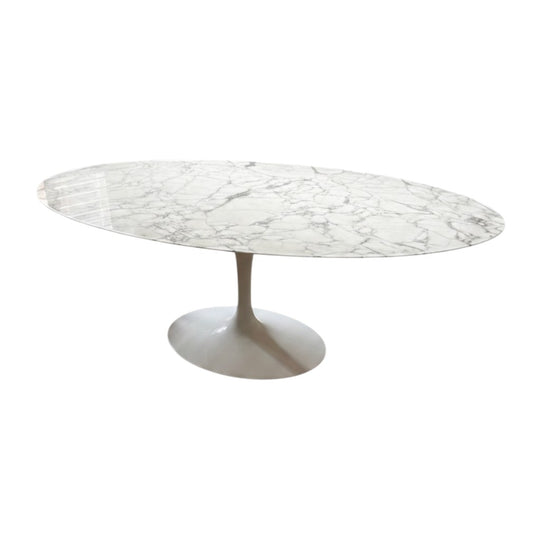 KNOLL Tulip Table: Saarinen 1956