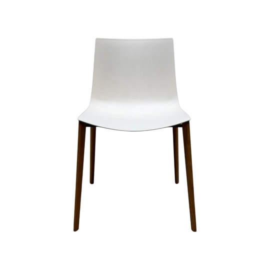 Arper Catifa 46 Chair – White Shell, Oak Legs