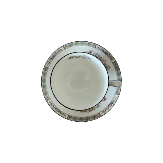 WEDGWOOD - Leigh Shape Footed Cup & Saucer Set Kutani Crane