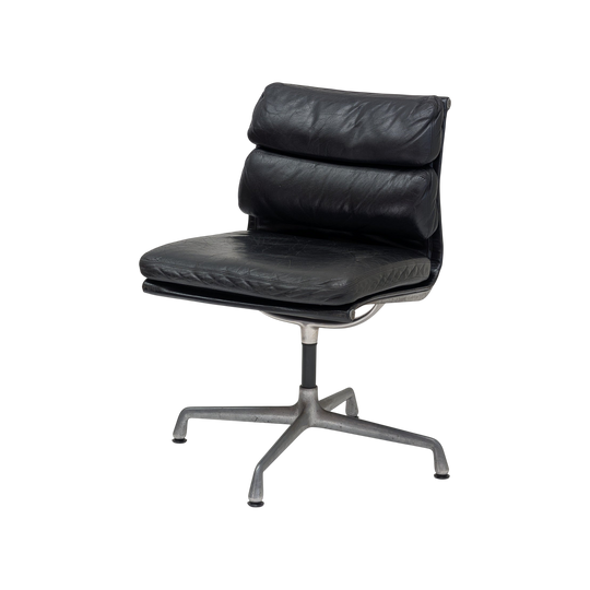 Charles and Ray Eames Soft Pad EA 205 Chair in Leather