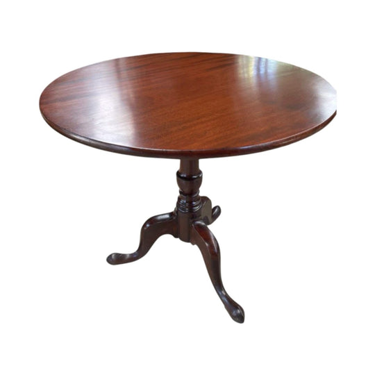 18th century mahogany tilt-top table