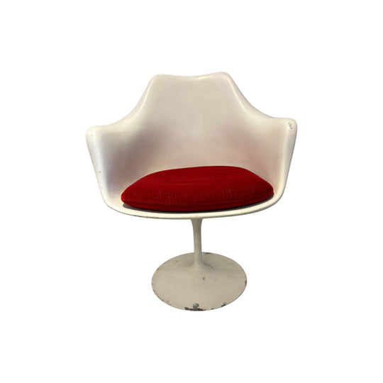 1960s Eero Saarinen Tulip Chair, Knoll Original