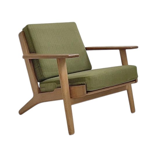 Hans J. Wegner GE290 'Plank' Chair