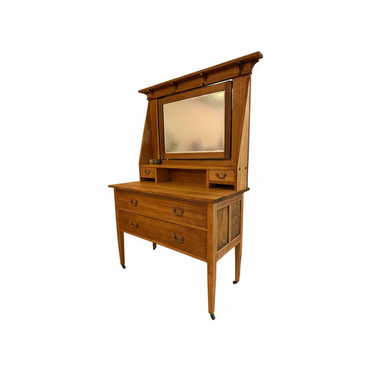 1920s dresser table with mirror