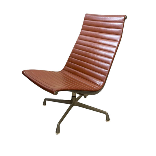 Rare 1970s EA33 Aluminum Group Lounge Chair — Herman Miller (Charles and Ray Eames)