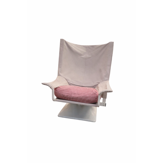 The Aeo Chair by Paolo Deganello for Archizoom, produced by Cassina (1971).