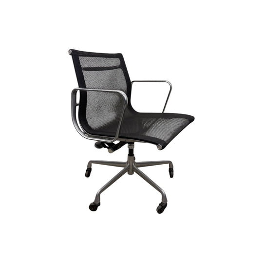 Eames Mesh Chair EA334 – Aluminium Group by Herman Miller