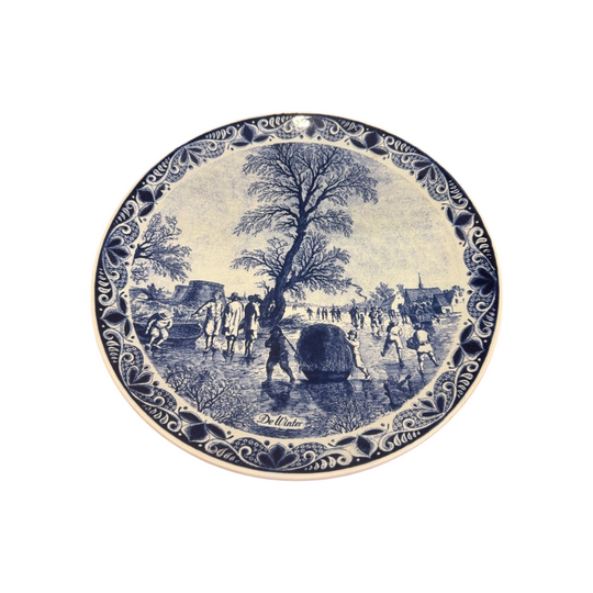 Delfts Chemkefa "De Winter" Wall Plates | Antique Decor
