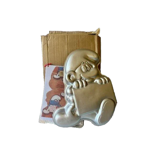 Wilton Enterprises ‘Greetings from Smurf’ Aluminium Contoured Cake Pan by Peyo, 502-4033 — Modern Reproduction of 1983 Design, Retired, Made in Korea