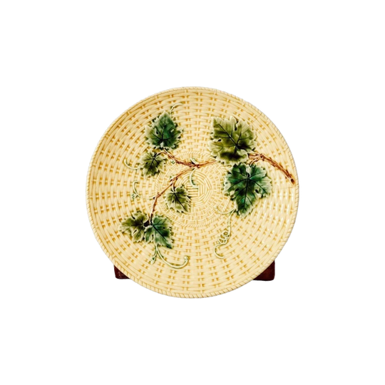 Antique Majolica Basket-Weave and Ivy Plate, 22 cm