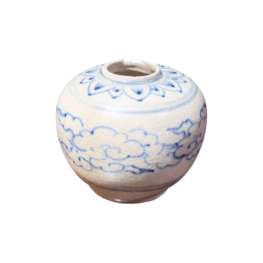 Hoi An Shipwreck jarlet with unusual cloud motifs, Chu Dau kilns, 15th century