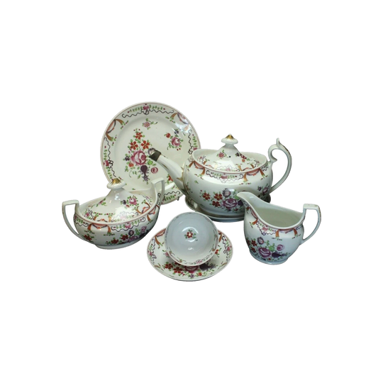 Chamberlain's Worcester porcelain hand painted tea set