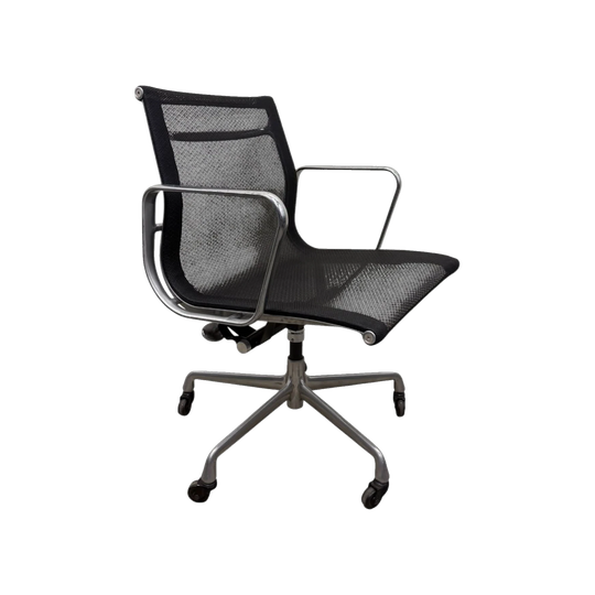 Eames Mesh Chair EA334 – Aluminium Group by Herman Miller