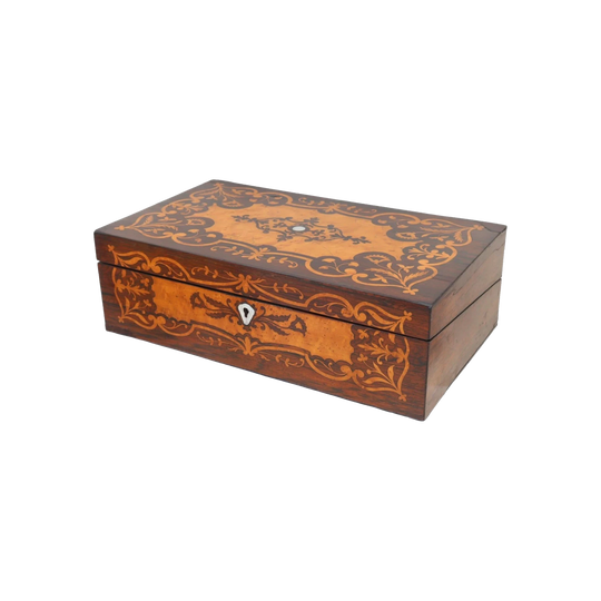 Writing box veneered with rosewood and maple